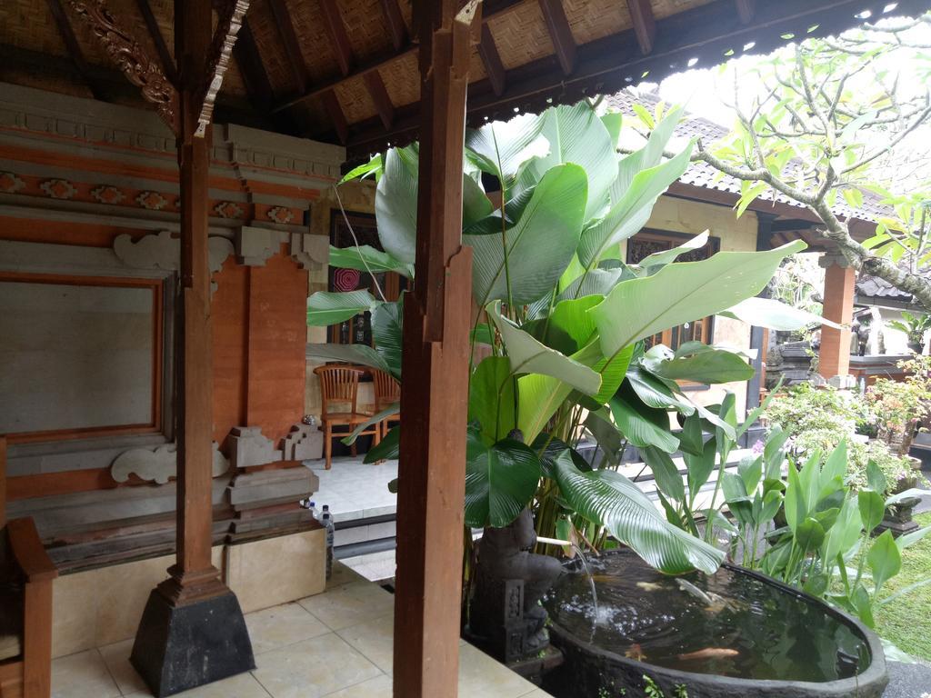 Suryadina Guest House Убуд Екстериор снимка